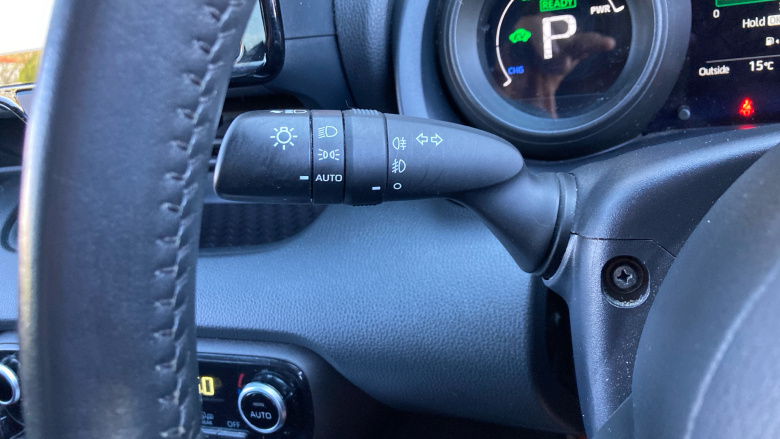 Toyota Yaris 1.5 Hybrid Design 5dr CVT Hybrid Hatchback